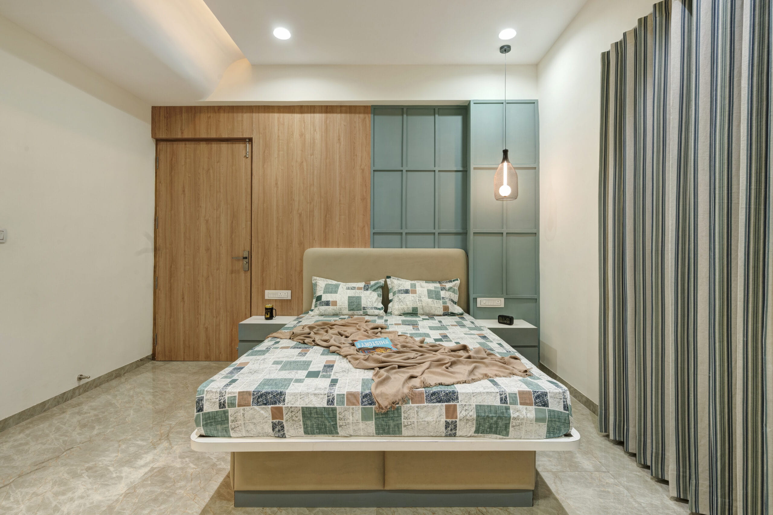 bedroom.