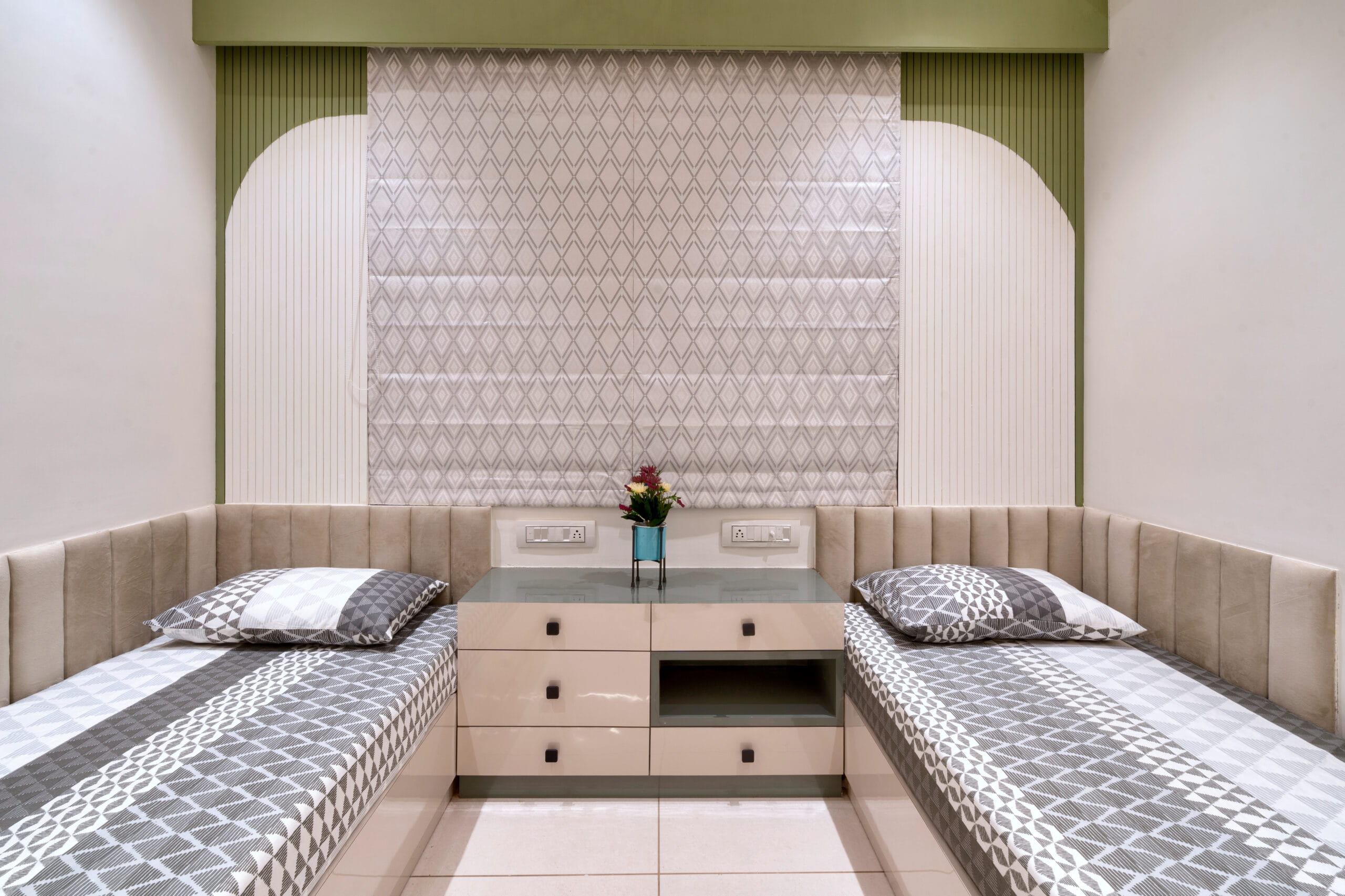 twin-bed-bedroom-design-ahmedabad.