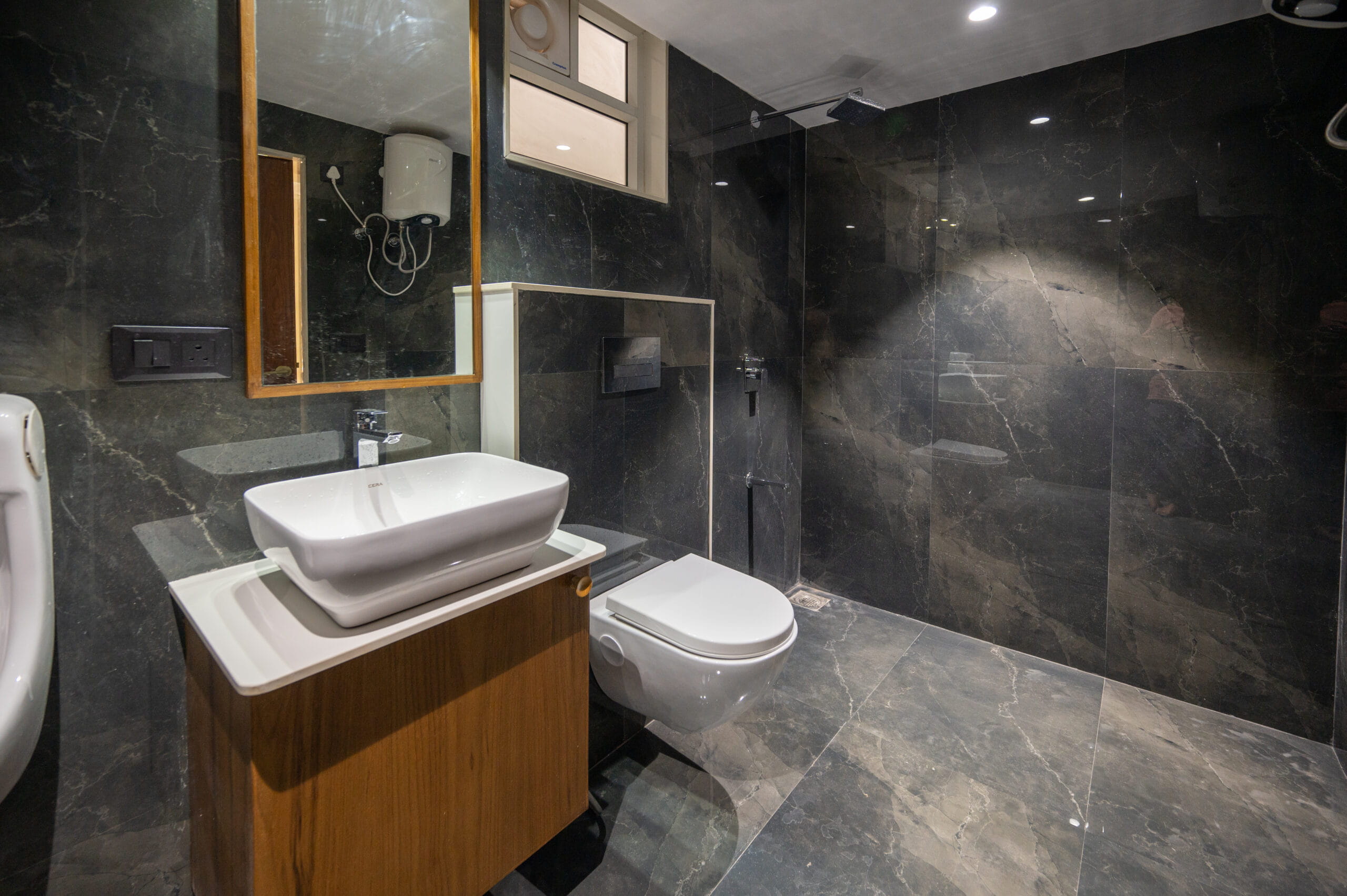 dark-theme-bathroom-interior-ahmedabad.