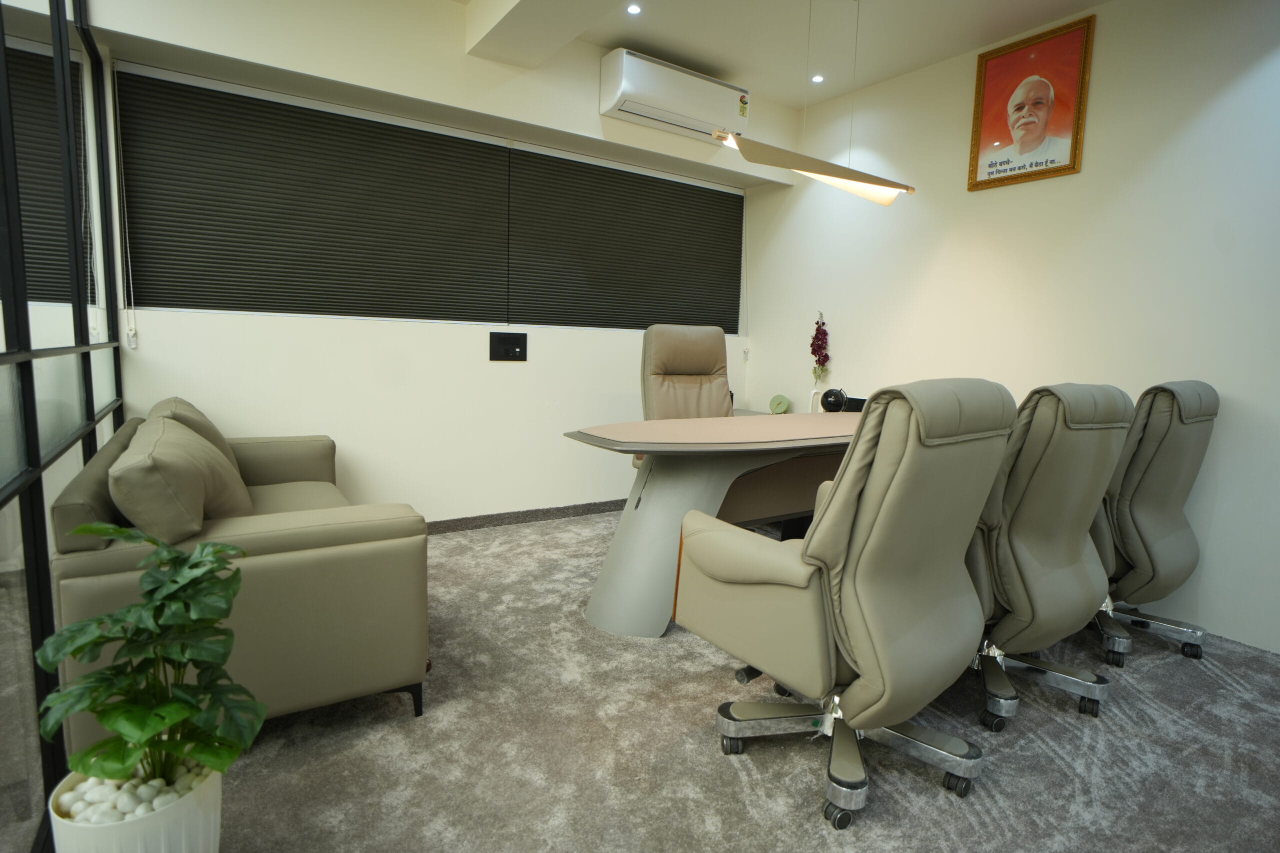 director-cabin-glass-partition-design.