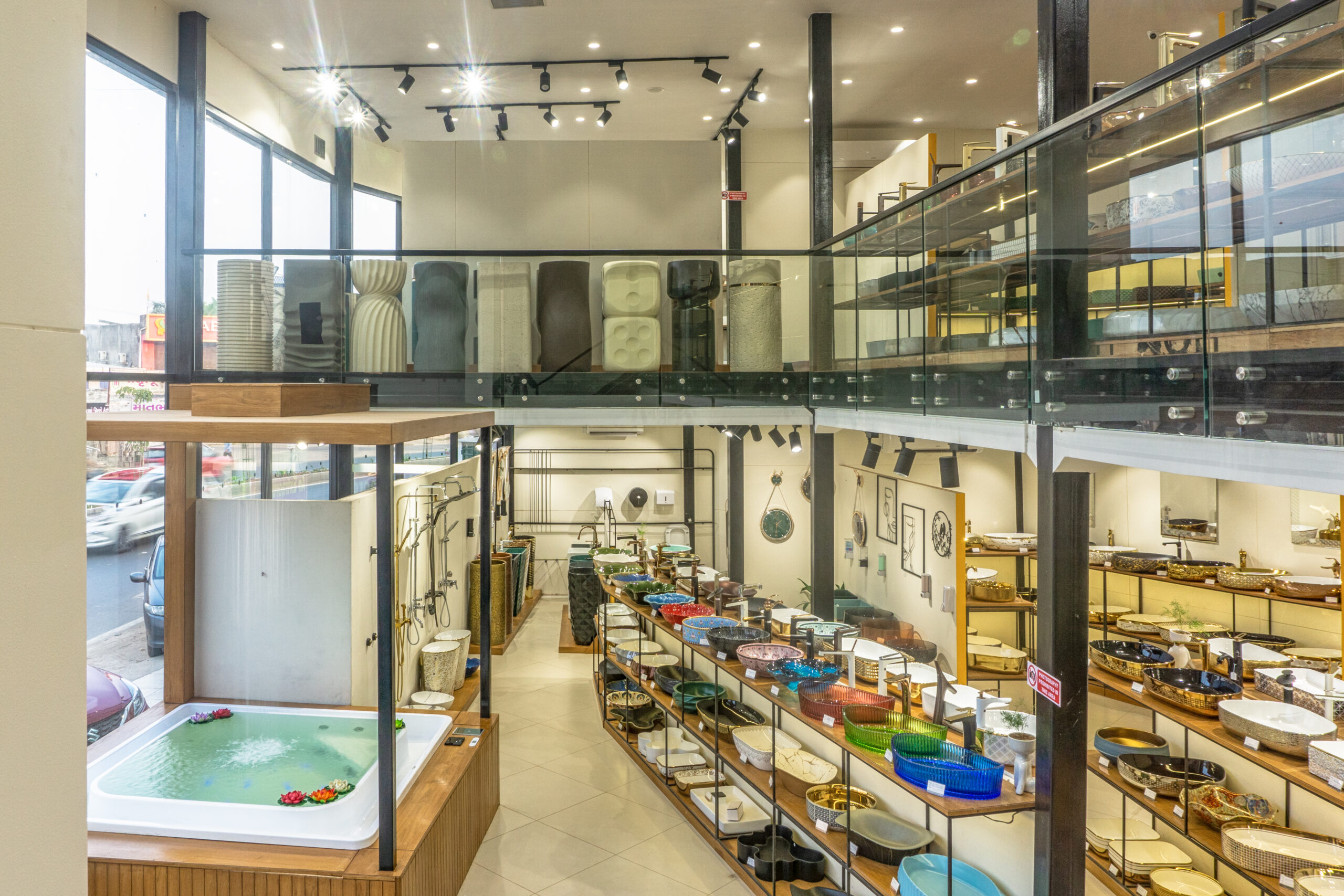 double-height-showroom-interior-design-1