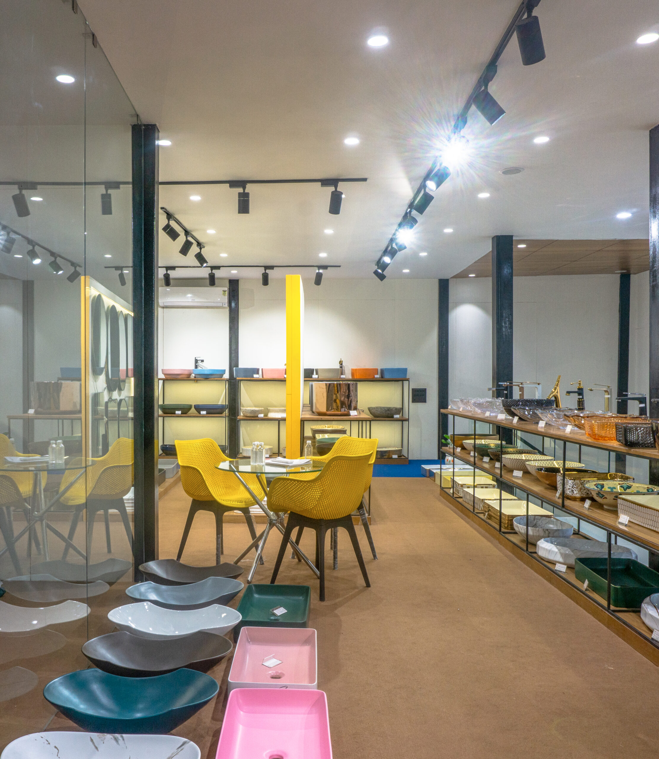 double-height-showroom-interior-design
