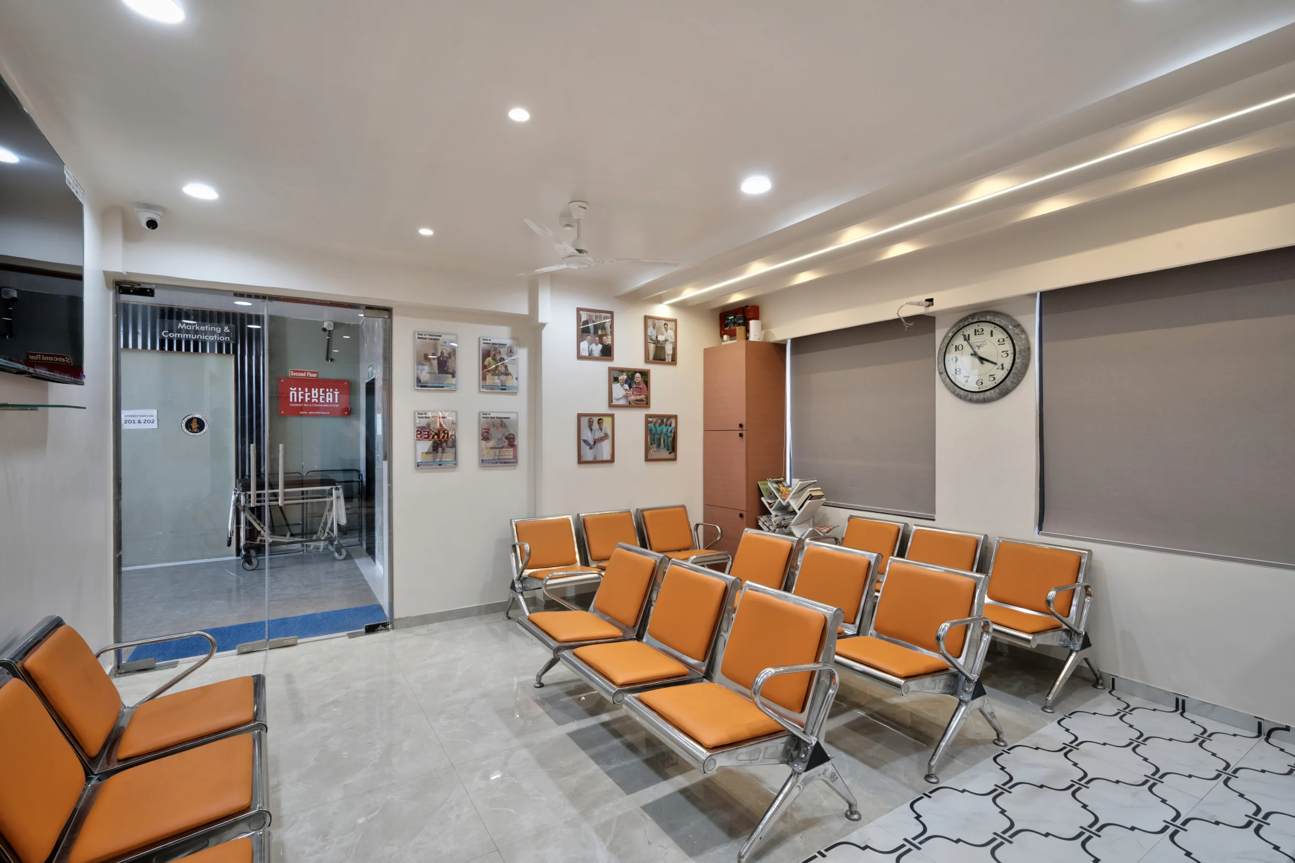 hospital-waiting-lounge-interior-design-ahmedabad