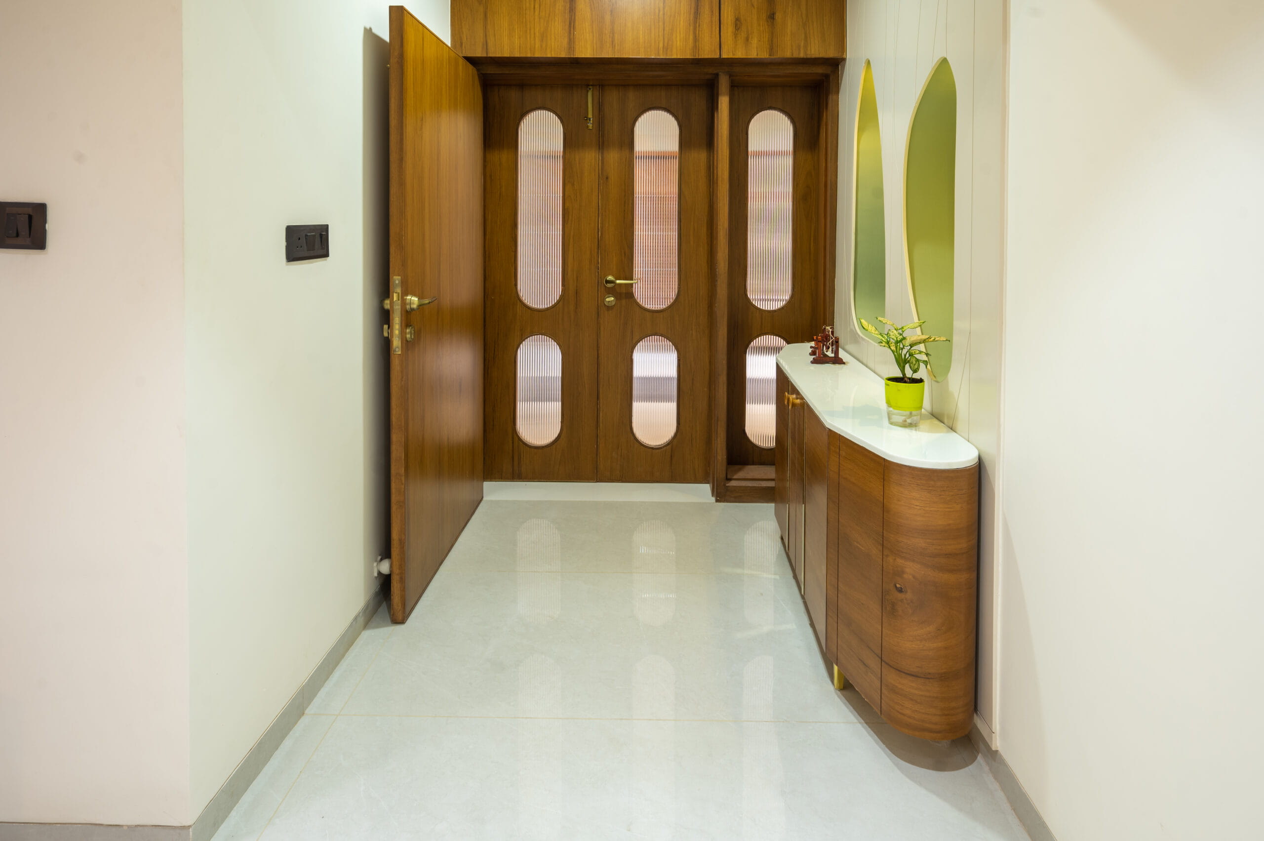 luxury-apartment-entrance-viceroy.