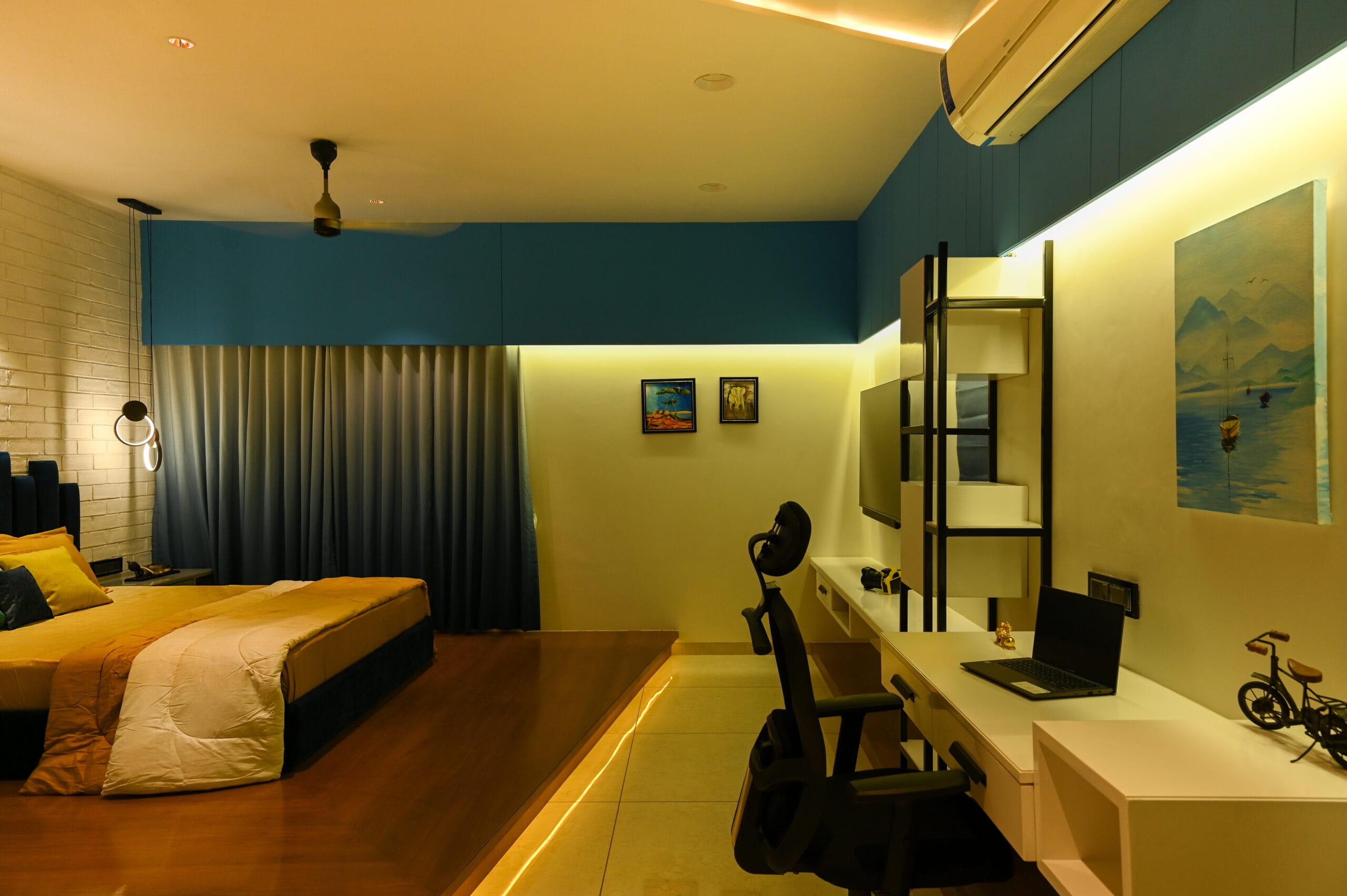 master-bedroom-with-integrated-home-office-ahmedabad