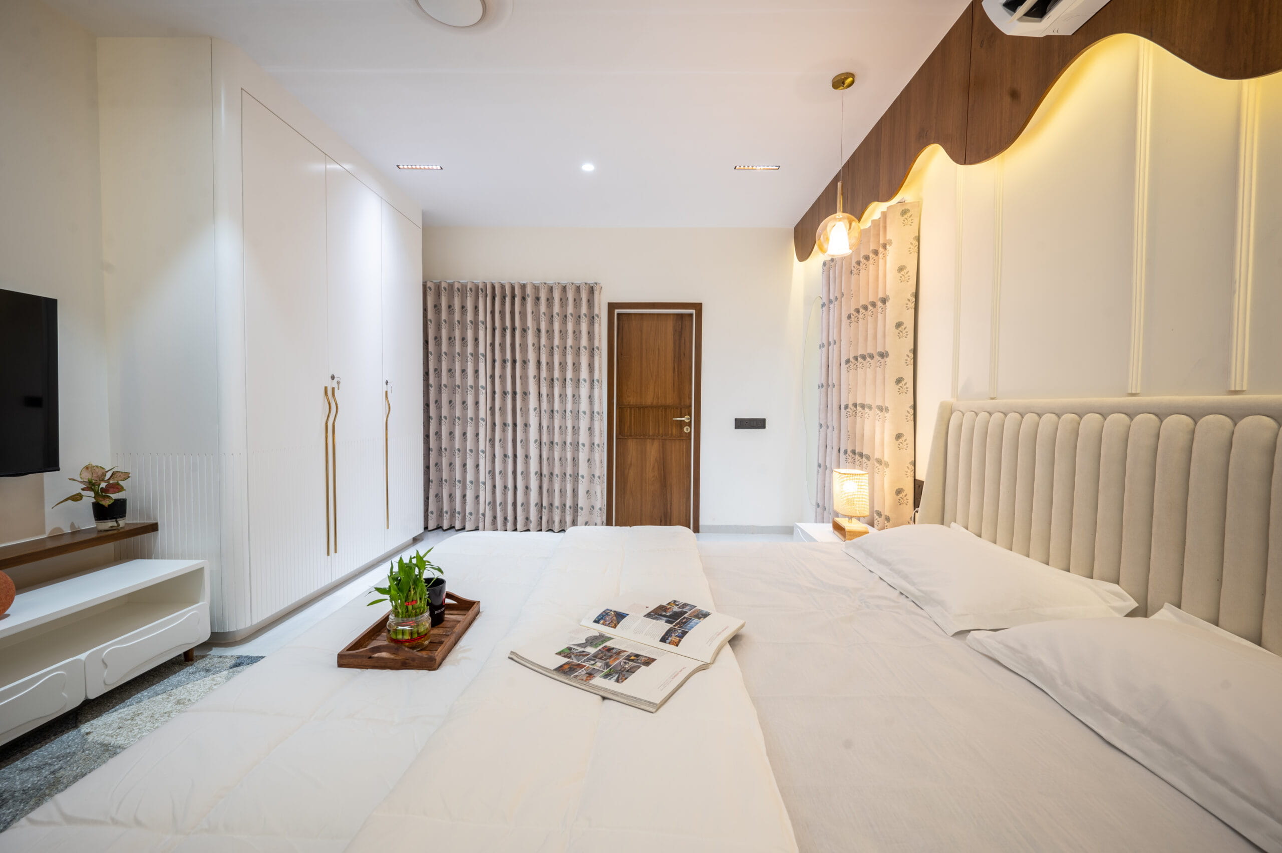 premium-master-bedroom-design-viceroy-1.