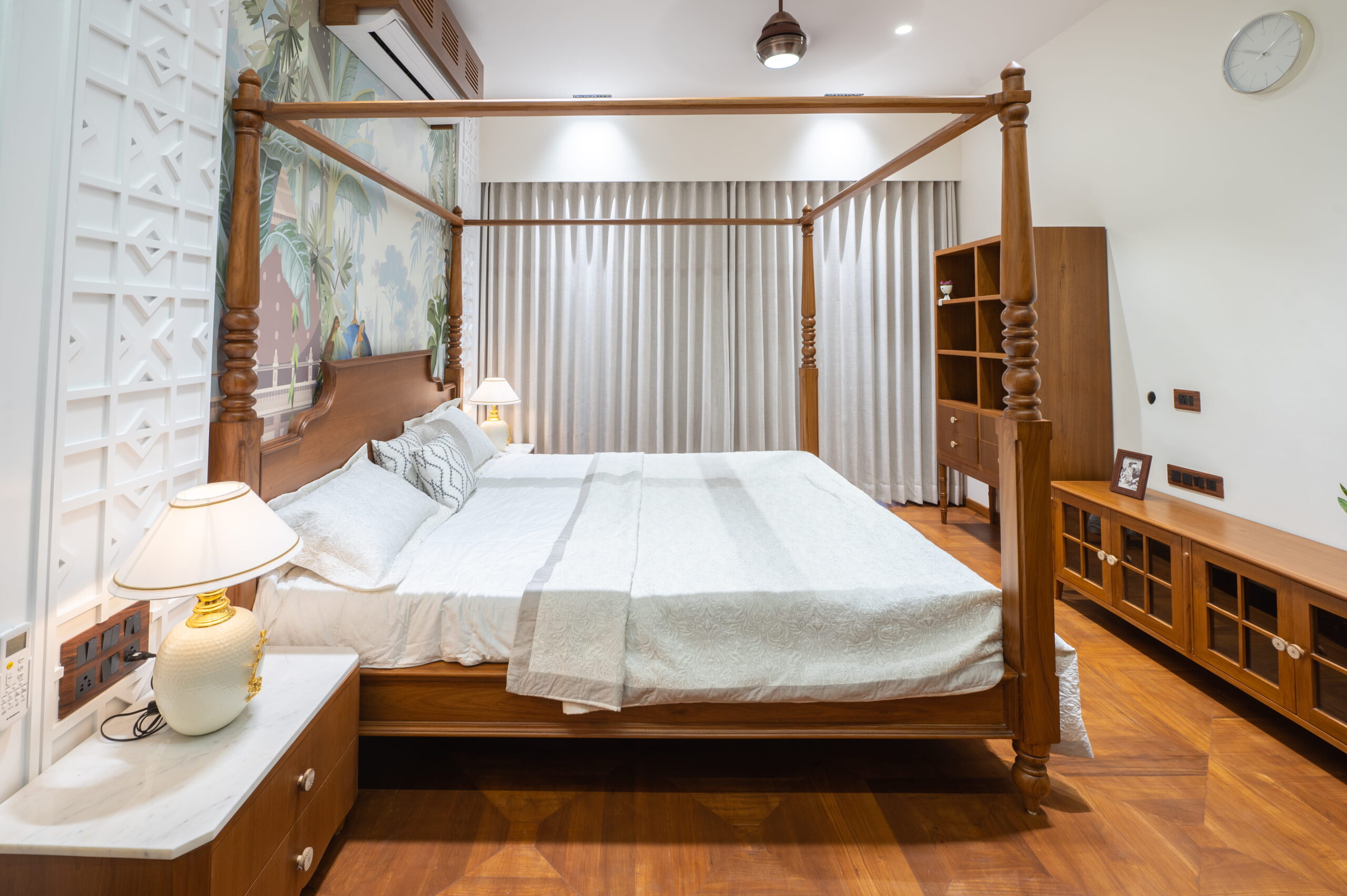 luxury-master-bedroom-tropical-wallpaper-backdrop.jpg