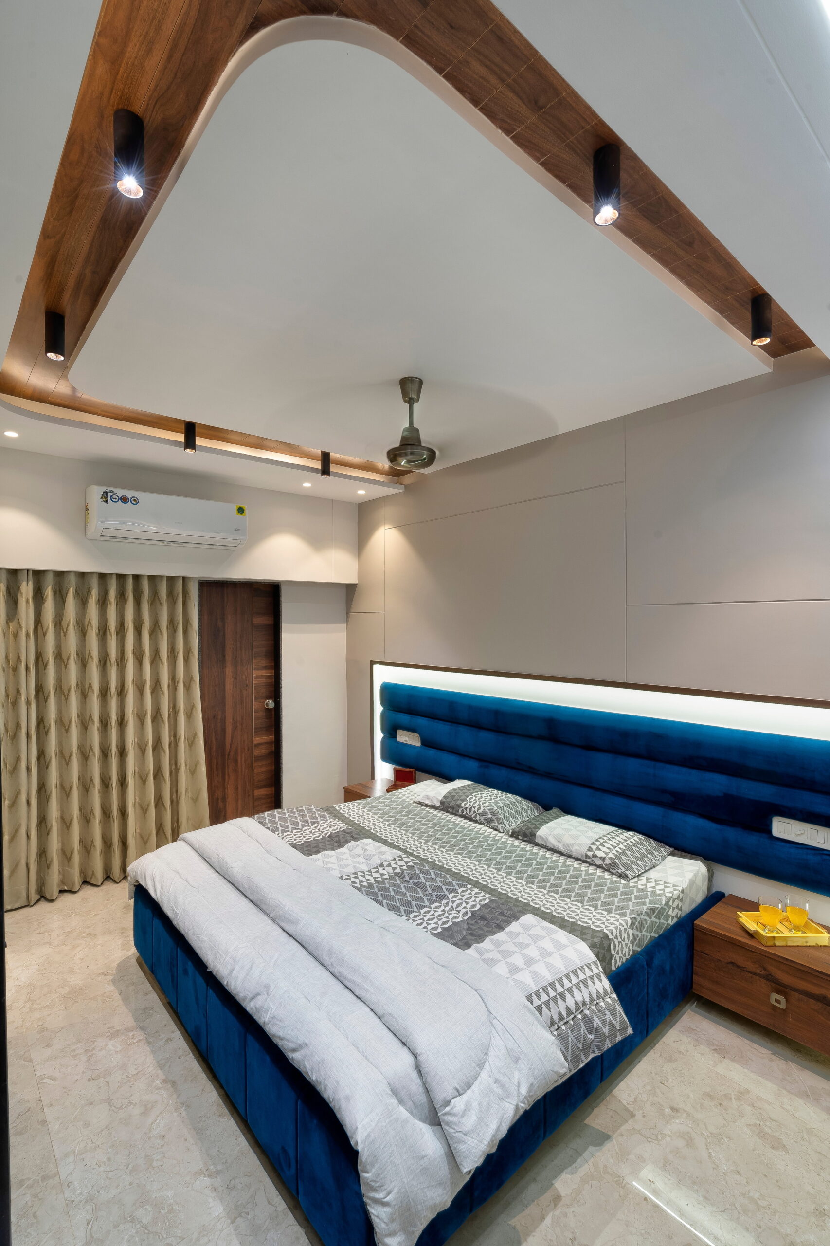 parentsbedroom